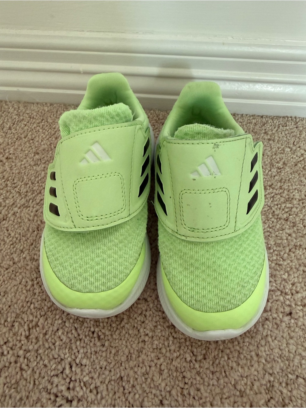 Adidas Kids Neon Green Sneakers â Size 6.5K